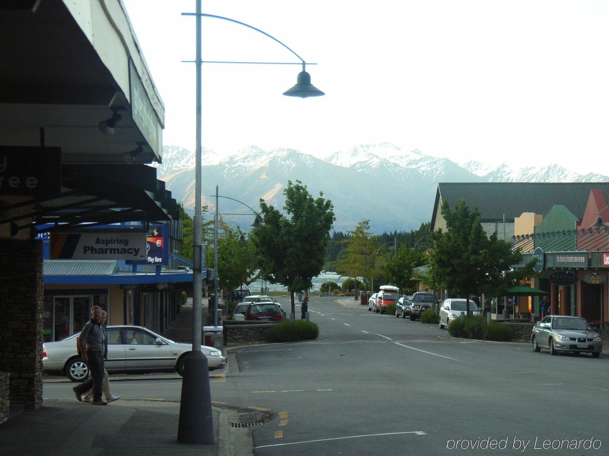 Bella Vista Motel Lake Wanaka Bagian luar foto